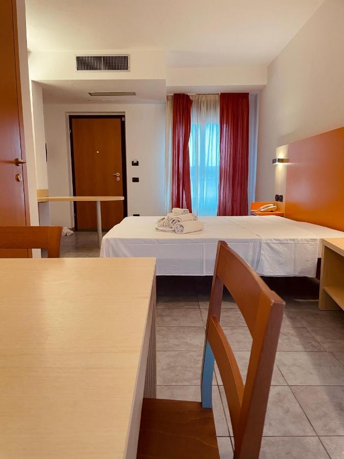 Hotel Grecale - Venturina Terme Kültér fotó